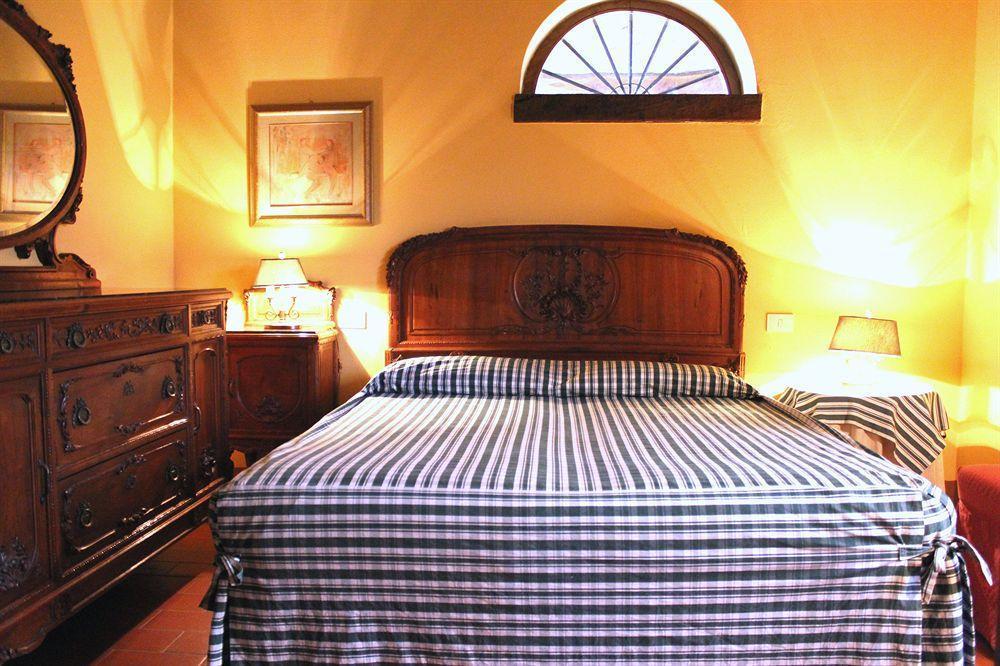 Borgo Corsignano Hostal Poppi Exterior foto