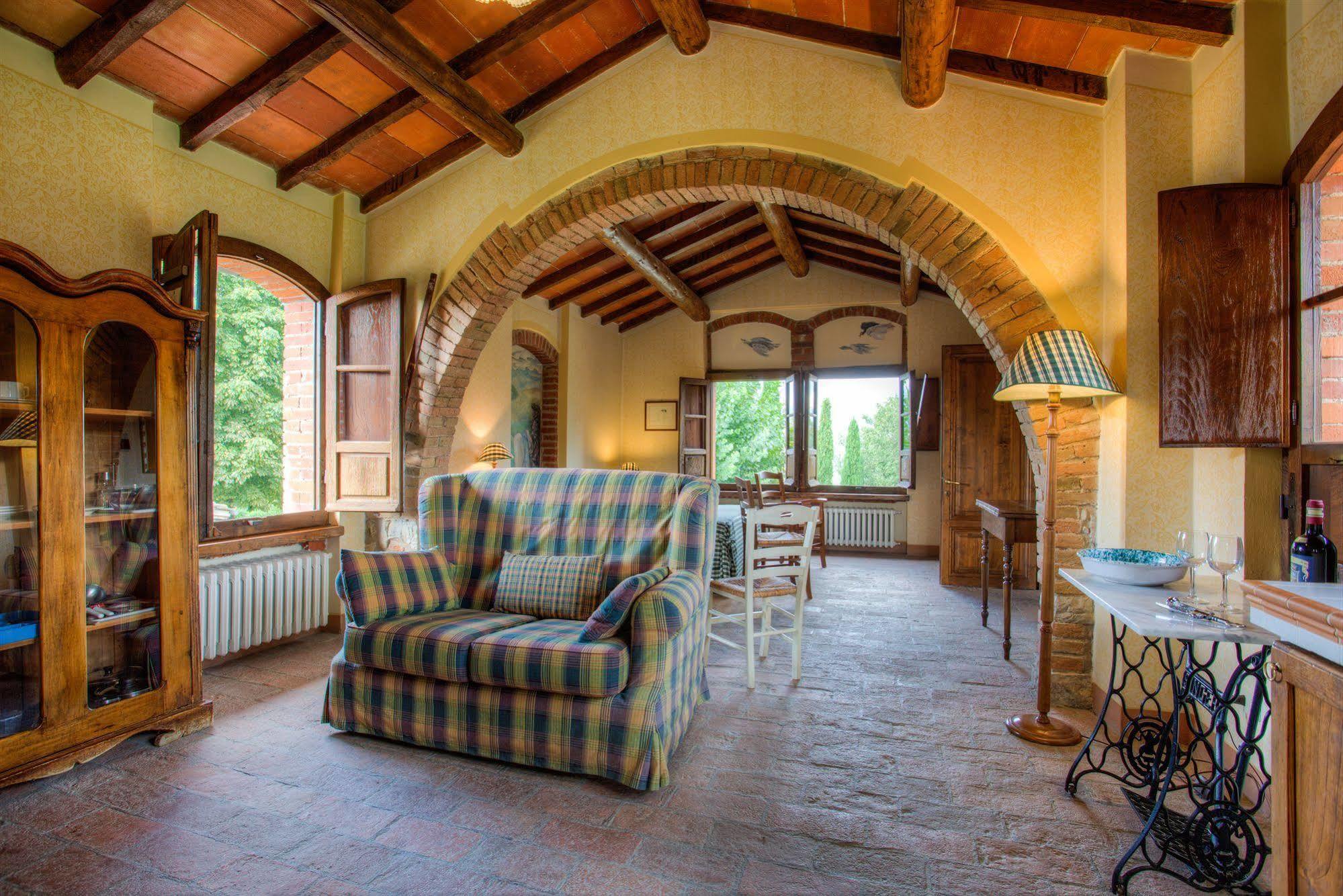 Borgo Corsignano Hostal Poppi Exterior foto